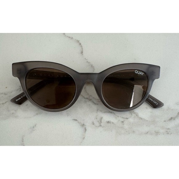 NEW Quay Australia Star Struck Cat Eye Kyle Jenner Sunglasses Gray/Brown - Picture 3 of 9